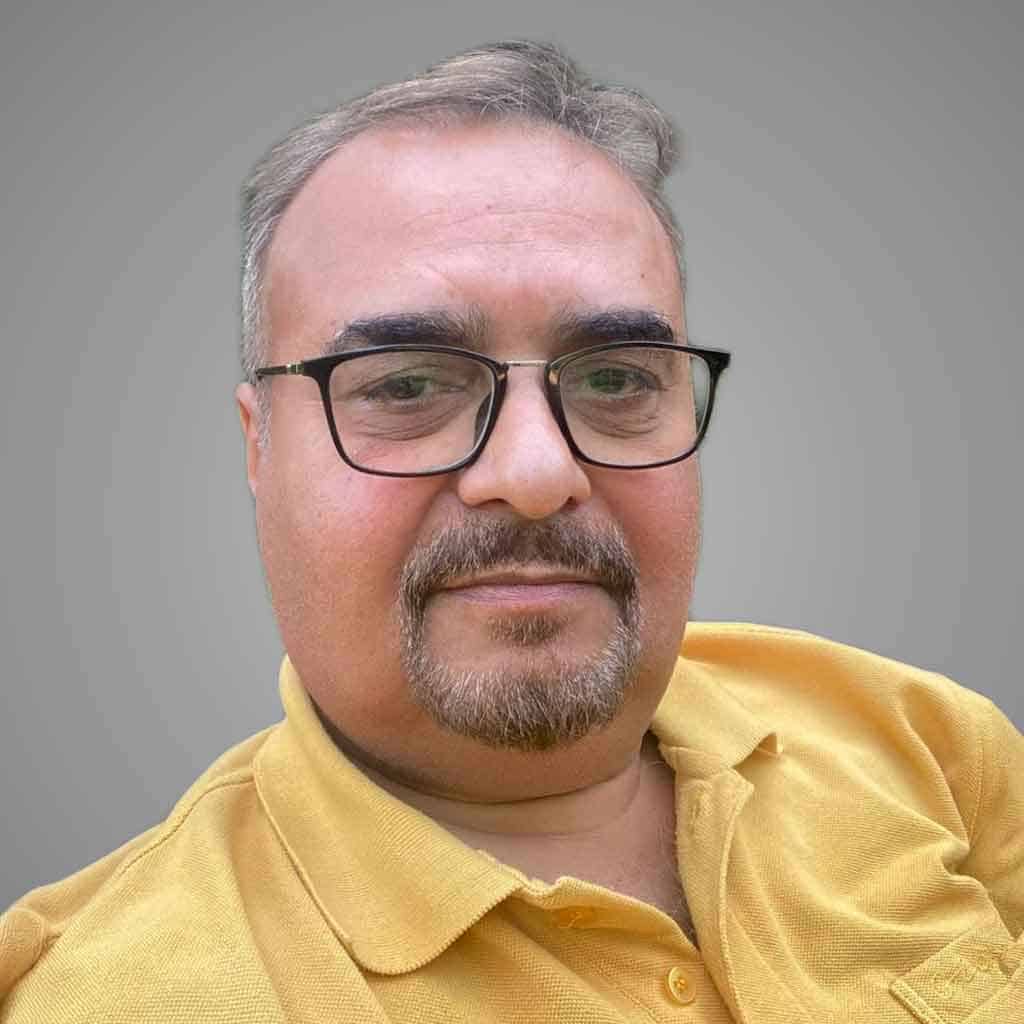 Astrologer Shri Chandresh Sharma